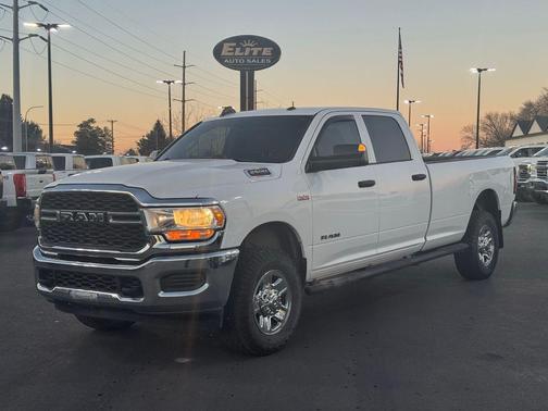 2019 RAM 2500 Tradesman Crew Cab 4x4 8' Box