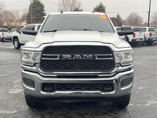 2019 RAM 2500 Tradesman Crew Cab 4x4 8' Box