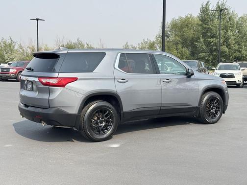 2021 Chevrolet Traverse LS