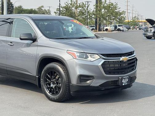 2021 Chevrolet Traverse LS