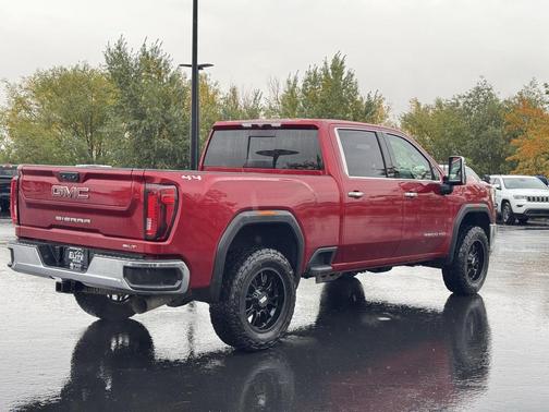 2022 GMC Sierra 3500 SLT