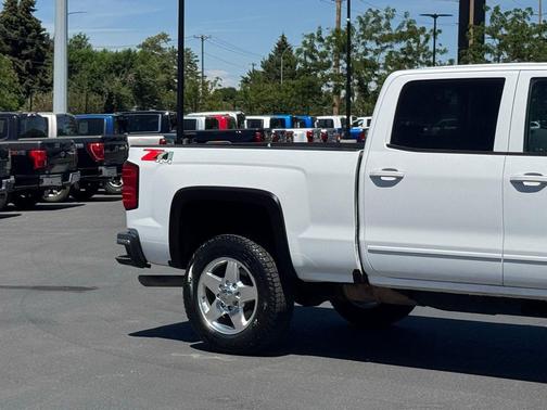 2017 Chevrolet Silverado 3500 LT