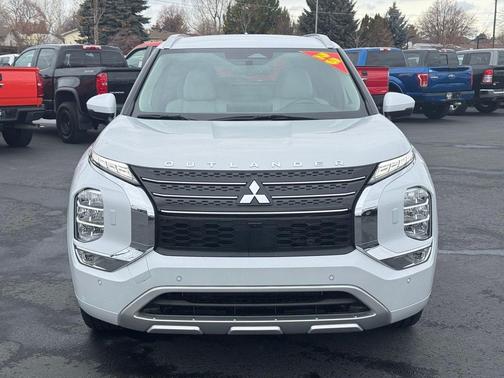 2023 Mitsubishi Outlander PHEV SEL