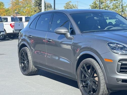 2020 Porsche Cayenne Cayenne
