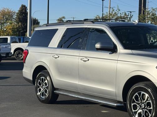 2023 Ford Expedition Max XLT