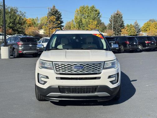 2017 Ford Explorer Platinum