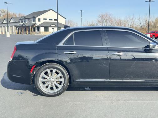 2018 Chrysler 300 Limited