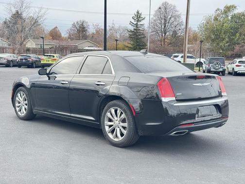 2018 Chrysler 300 Limited