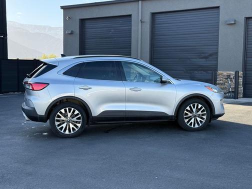 Ingot Silver Metallic 2020 Ford Escape Titanium