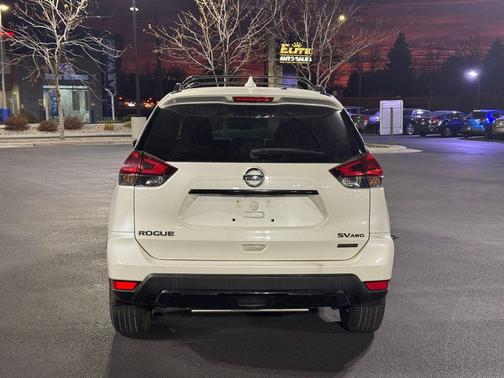 2018 Nissan Rogue SV