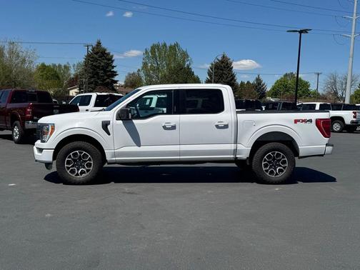 Oxford White 2023 Ford F-150 XLT
