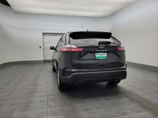 2021 Ford Edge SE