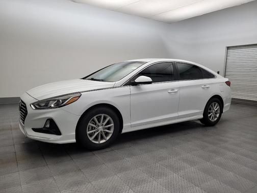 2018 Hyundai SONATA SE