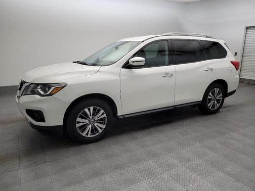 2019 Nissan Pathfinder S
