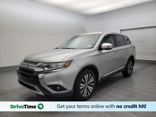 2019 Mitsubishi Outlander SE
