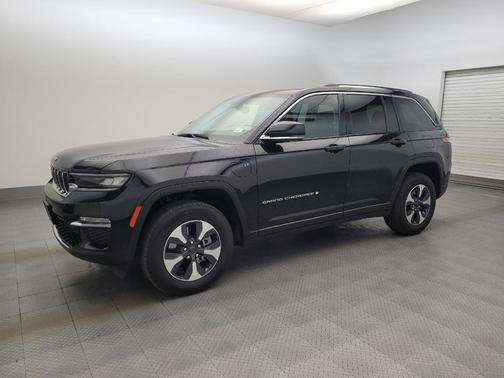 Diamond Black Crystal Pearlcoat 2024 Jeep Grand Cherokee 4xe Base