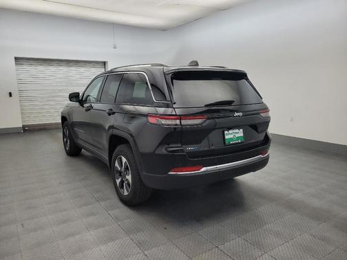 Diamond Black Crystal Pearlcoat 2024 Jeep Grand Cherokee 4xe Base