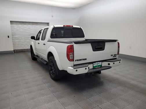 Glacier White 2020 Nissan Frontier SV
