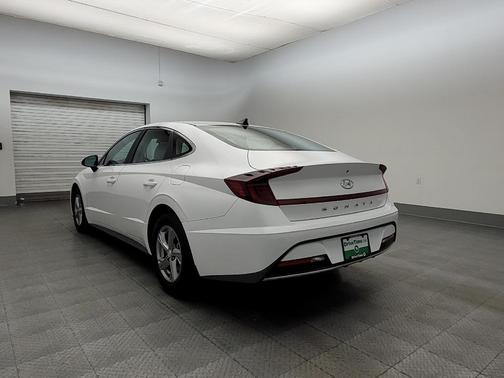 2023 Hyundai SONATA SE