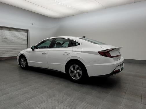 2023 Hyundai SONATA SE