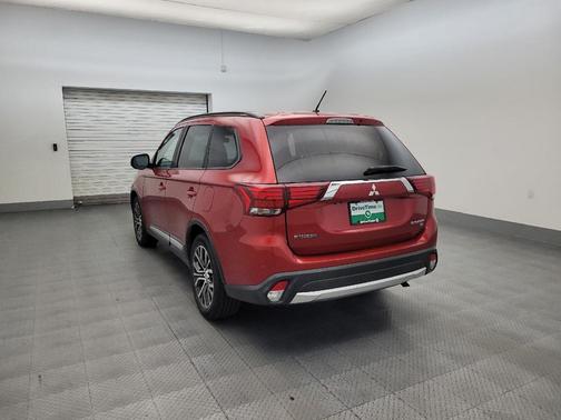 Rally Red Metallic 2016 Mitsubishi Outlander SEL
