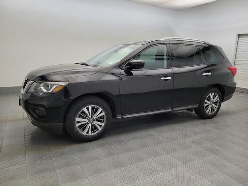 Magnetic Black Pearl 2020 Nissan Pathfinder SV 2WD