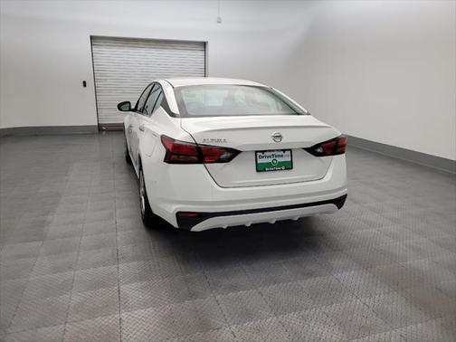 2022 Nissan Altima S FWD