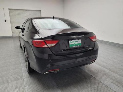2016 Chrysler 200 S