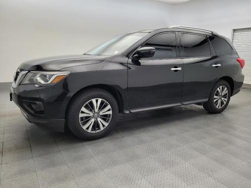 2019 Nissan Pathfinder SV