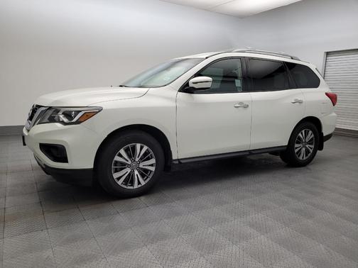 2019 Nissan Pathfinder S