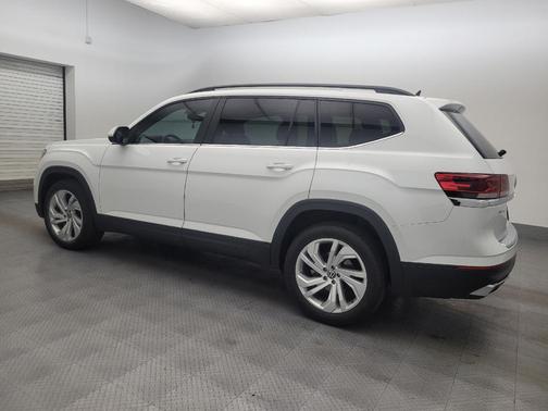 Pure White 2022 Volkswagen Atlas 3.6L SE w/Technology