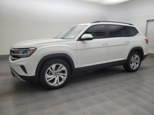 Pure White 2022 Volkswagen Atlas 3.6L SE w/Technology