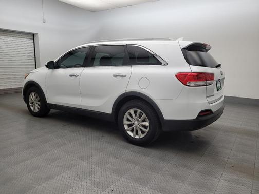 Snow White Pearl 2018 Kia Sorento LX