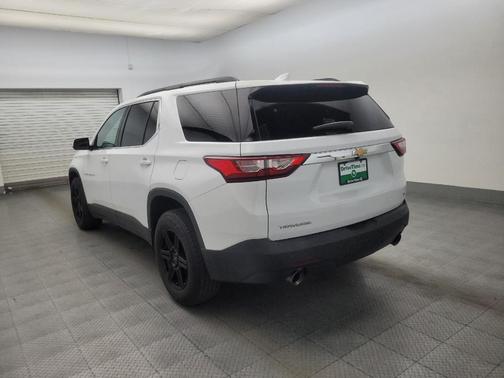 Summit White 2020 Chevrolet Traverse LT Cloth