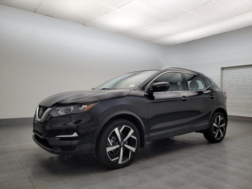 Magnetic Black Pearl 2021 Nissan Rogue Sport SL