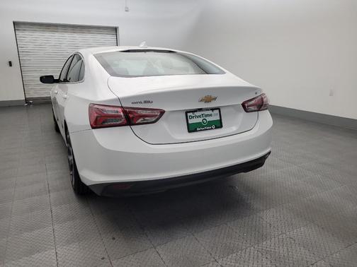 Summit White 2022 Chevrolet Malibu FWD LT