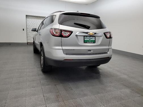 2017 Chevrolet Traverse 2LT
