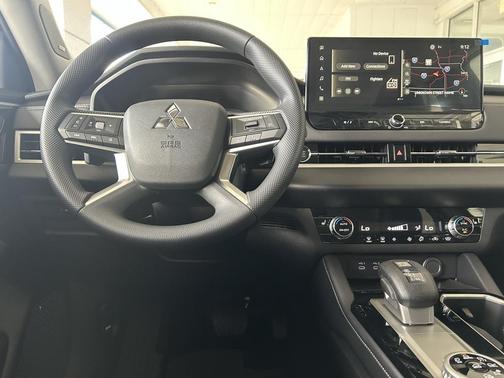 2025 Mitsubishi Outlander ES 2.5 S-AWC