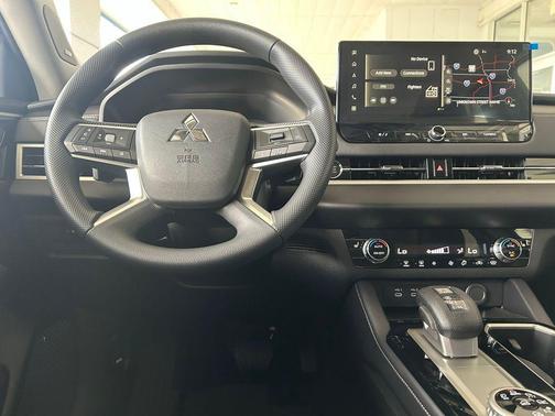 2025 Mitsubishi Outlander ES 2.5 S-AWC