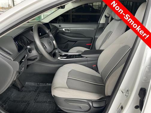 2022 Hyundai SONATA SE