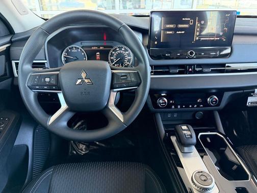 Red Diamond 2026 Mitsubishi Outlander ES 1.5T 2WD