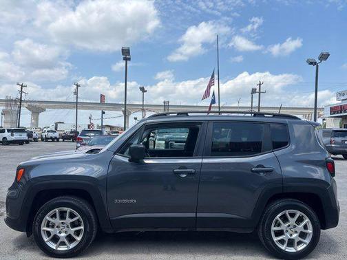 2022 Jeep Renegade Latitude