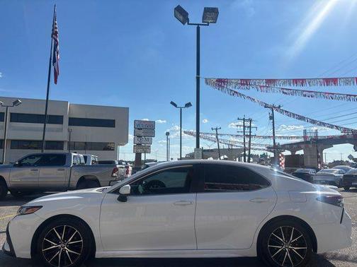2021 Toyota Camry SE