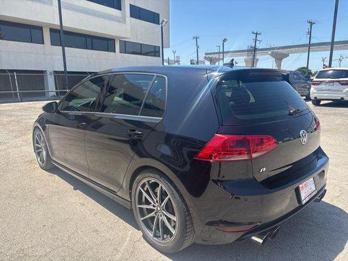 2017 Volkswagen Golf R 2.0T DSG