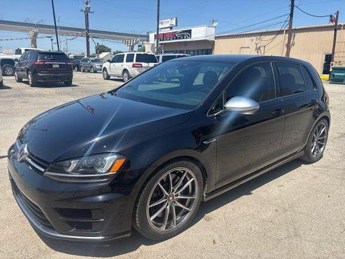 2017 Volkswagen Golf R 2.0T DSG
