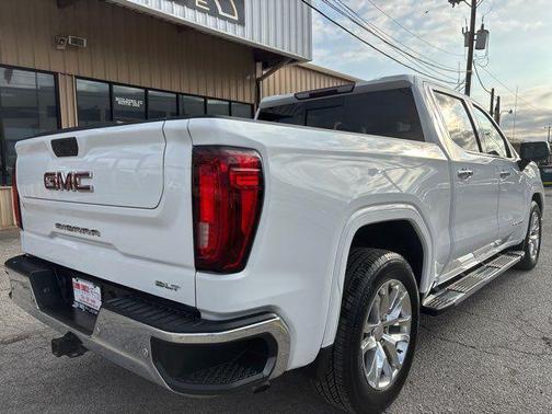 2022 GMC Sierra 1500 SLT