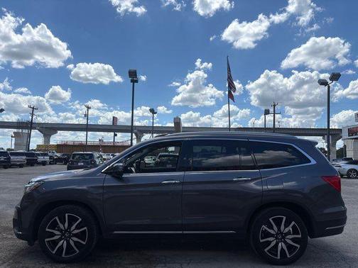 2021 Honda Pilot Touring 8-Passenger
