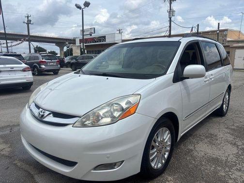 2007 Toyota Sienna XLE