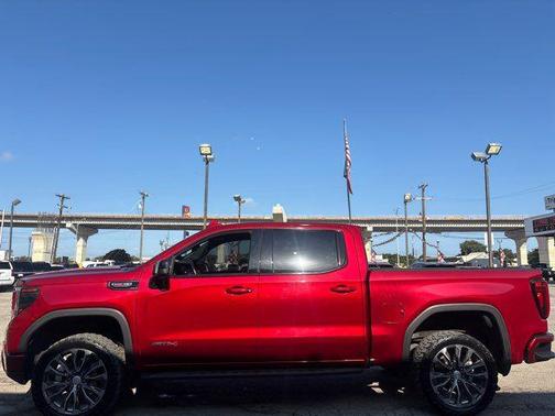 2022 GMC Sierra 1500 AT4
