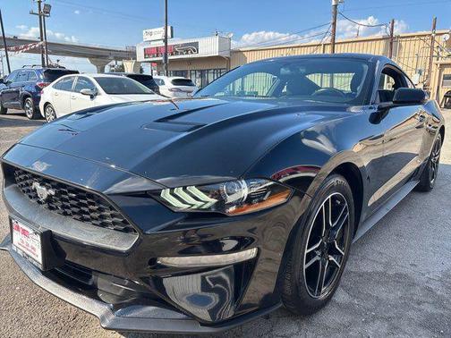 2020 Ford Mustang EcoBoost